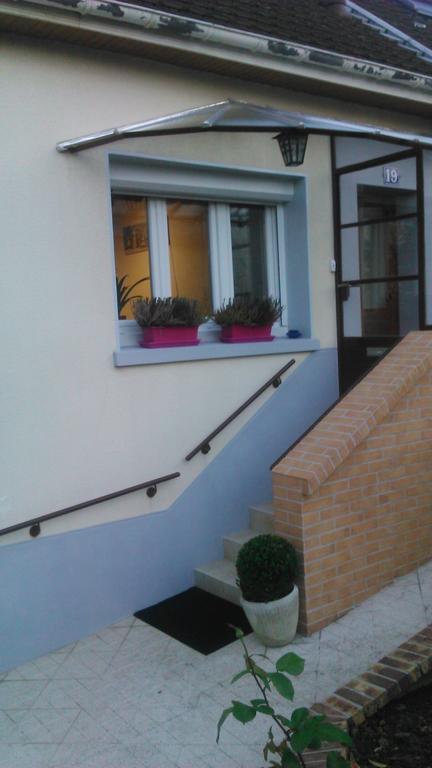 Boursault Chez Fred Bed & Breakfast 部屋 写真